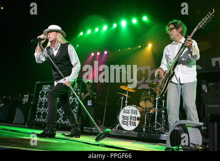 Robin Zander (L) and Tom Petersson (R) with Cheap Trick perform in concert at the Cruzan Amphitheatre in West Palm Beach, Florida on August 13, 2009. Stock Photo
