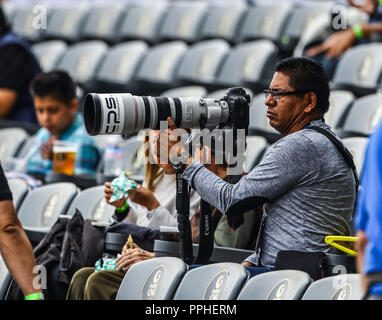 Fotografo de AFP. Aspectos del segundo día de actividades de la Serie del Caribe con el partido de beisbol  Águilas Cibaeñas de Republica Dominicana c Stock Photo