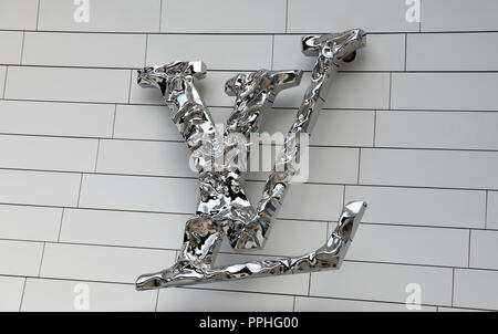 Paris, France, 22 september 2018:letters VL on the building of louis vuitton  in Paris, France Stock Photo - Alamy