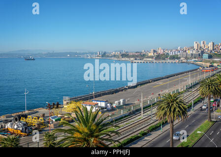 Pacific ocean and harbor of Valparaiso, Chile Stock Photo