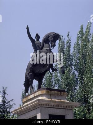 MONUMENTO AL GENERAL JOSE DE SAN MARTIN EN EL PARQUE DEL OESTE ...