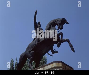 MONUMENTO AL GENERAL JOSE DE SAN MARTIN EN EL PARQUE DEL OESTE ...