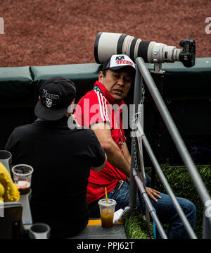 Victor Straffon , fotografo de deportes. . Partido de beisbol de la Serie del Caribe con el encuentro entre Caribes de Anzoátegui de Venezuela con Stock Photo