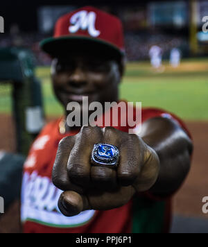 Jonatah Aceves de los Tomateros de Culiacan en la ceremonia de inicio del partido de beisbol Águilas Cibaeñas de Republica Dominicana, durante la Seri Stock Photo