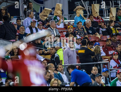 Jonatah Aceves de los Tomateros de Culiacan en la ceremonia de inicio del partido de beisbol Águilas Cibaeñas de Republica Dominicana, durante la Seri Stock Photo