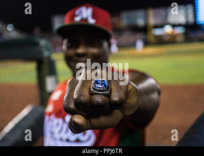 Jonatah Aceves de los Tomateros de Culiacan en la ceremonia de inicio del partido de beisbol Águilas Cibaeñas de Republica Dominicana, durante la Seri Stock Photo