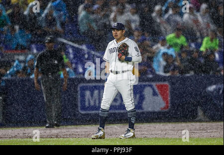 Christian Villanueva, durante el partido de beisbol de los Dodgers de Los Angeles contra Padres de San Diego, durante el primer juego de la serie las  Stock Photo