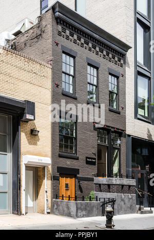 New York City, USA - June 22, 2018:  Art Gallery in Chelsea. Chelsea is known as one of the centers of the city art world, with over 200 galleries in  Stock Photo
