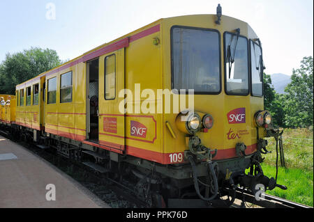 The little yellow train of the Pyrenees waiting for the departure in Font Romeu station Stock Photo