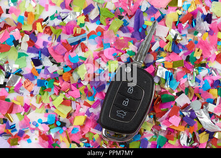 Close-up of colorful confetti paper pieces Stock Photo - Alamy