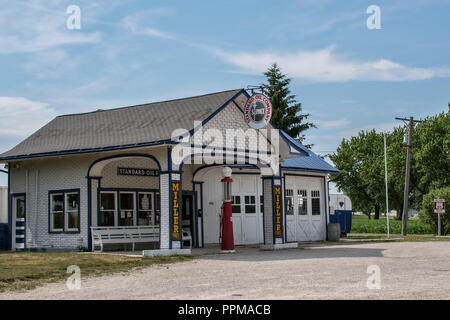 Historic gas station, Standard Oil gas station, on Route 66, Odell, Illinois. Stock Photo