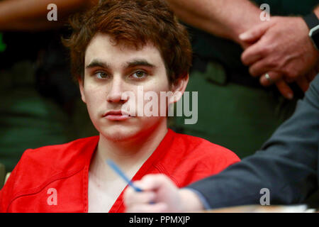 Fort Lauderdale, FL, USA. 26th Sep, 2018. Parkland school shooter Nikolas Cruz enters the courtroom for a status check hearing at the Broward County Courthouse in Fort Lauderdale on Wednesday, Sept. 26, 2018. Amy Beth Bennett, South Florida Sun Sentinel Credit: Sun-Sentinel/ZUMA Wire/Alamy Live News Stock Photo