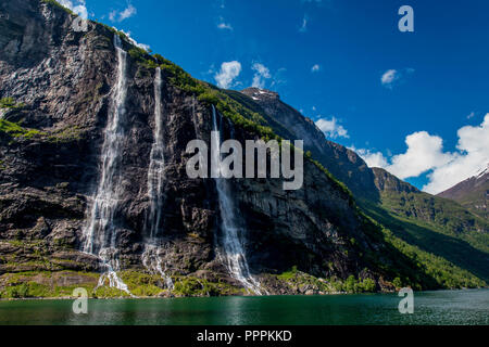 Seven Sisters, Waterfall, Geiranger Fjord, More og Romsdal, Norway Stock Photo