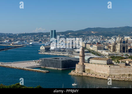 Marseille (south-eastern France): overview of the city with the Saint-Jean Tower ('Tour Saint Jean') and the MUCEM (Musee des civilisations de l'Europ Stock Photo