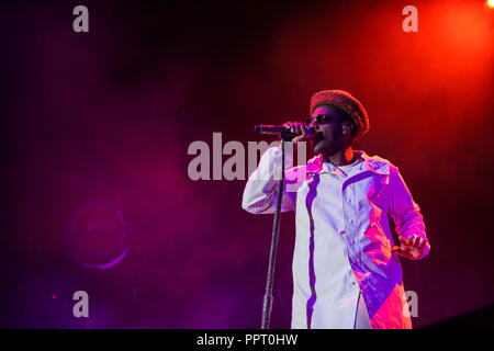 Toronto, CANADA. 27th Sep, 2018. Singer Leon Bridges performs in concert at RBC Echo Beach. Toronto, CANADA. Stock Photo