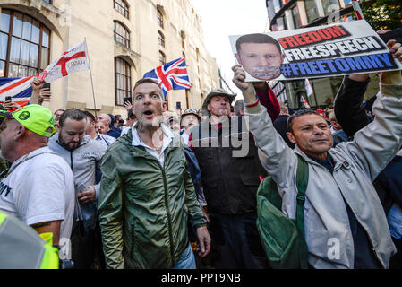 Protesters as Tommy Robinson AKA Stephen Yaxley Lennon appeared in the Central Criminal Court (Old Bailey), London accused of contempt of court. Stock Photo