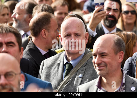 Westminster, London, UK. 28th September 2018. Head teachers stage a funding rally  protest at Downing Street. Credit: Matthew Chattle/Alamy Live News Stock Photo