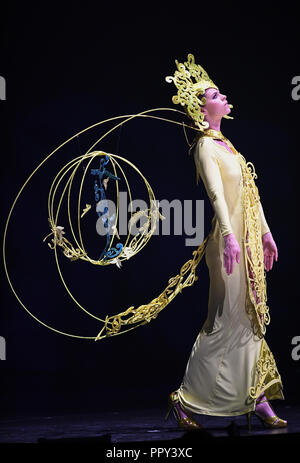 Wellington, New Zealand. 28th Sep, 2018. A model presents creations during the annual World of Wearable Art Awards Show in Wellington, New Zealand, on Sept. 28, 2018. Credit: Xinhua Photo/Guo Lei/Xinhua/Alamy Live News Stock Photo