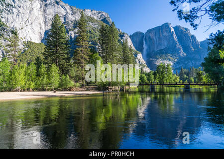 View of Cooks Meadow and Upper Yosemite Falls, Yosemite National Park, UNESCO World Heritage Site, California, United States of America, North America Stock Photo
