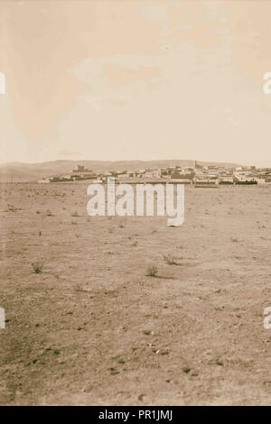 Wady Shaib Es-Salt, Amman, etc. Town of Zerka. Near the head of Wady Zerka. 1930, Jordan Stock Photo