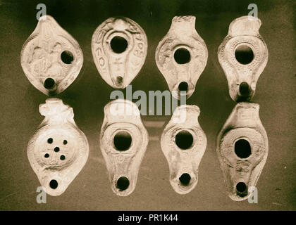 Various subjects of archaeological interest Pottery virgin lamps. Matt 251. Byzantine type. 1920, Middle East Stock Photo