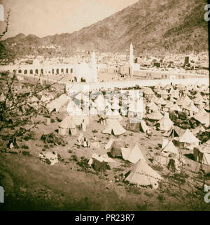 Mecca, ca. 1910. Bird's-eye view of tent city outside Kaaba. 1910, Saudi Arabia, Mecca Stock Photo