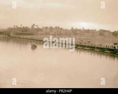 Iraq. (Mesopotamia). Baghdad. River scenes on the Tigris. The Maude Bridge over the Tigris. Open for river traffic. Stock Photo