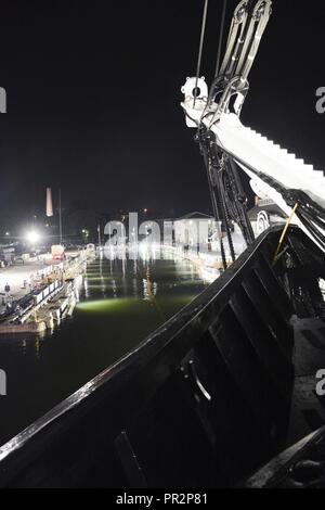 Sailors from the USS Constitution help prepare the ship for winter by ...