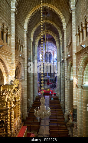 EVORA, PORTUGAL - JULY 01, 2016:  The central nave of the Cathedral of Evora (Se de Evora) - a Roman Catholic church whose real name is Basilica Cathe Stock Photo