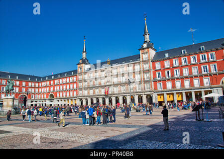 Madrid, Spain-16 September, 2017: Group of tourists visiting central Madrid Plaza, Plaza Mayor Stock Photo