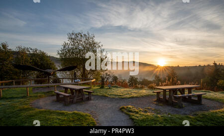 Bwlch Nant yr Arian, Ponterwyd, Aberystwyth, Ceredigion, Wales, UK 29th September 2018 UK Weather: A cold start this morning as the sun rises over the Cambrian Mountains and lights up the landscape of Bwlch Nant yr Arian near Ponterwyd in mid Wales. Credit: Ian Jones/Alamy Live News Stock Photo