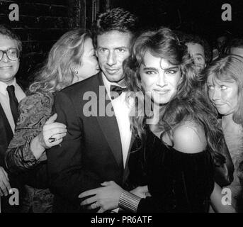 Calvin klein brooke shields hi-res stock photography and images - Alamy