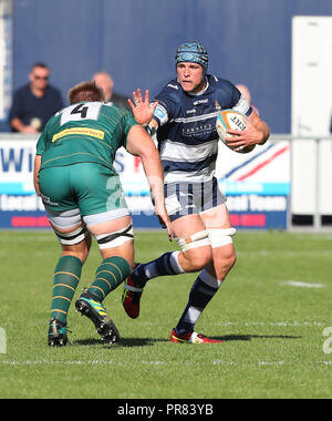 Coventry, UK. 29th Sept 2018. Rugby Union.    Adam Peters on the charge for Coventry during the Greene King Championship match played between Coventry and London Irish rfc at the Butts Park Arena, Coventry.  © Phil Hutchinson/Alamy Live News Stock Photo