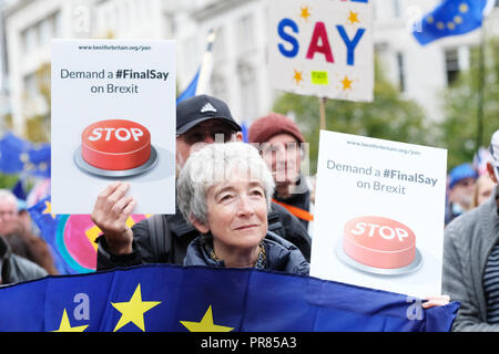 Birmingham, UK - 30th September 2018.  Anti Brexit protesters gather in Victoria Square in the centre of Birmingham to protest against Brexit as the Conservatives hold their conference in the city - Photo Steven May / Alamy Live News Stock Photo