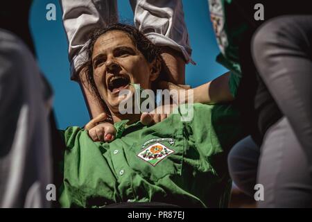 Torredembarra, Spain. 30 September, 2018:  The 'Castellers del Riberal' build a human tower during the first day of the 27th Tarragona Human Tower Competition in Torredembarra. The competition takes place every other year and features the main 'Castellers' teams (colles) of Catalonia during a three day event organized by the Tarragona City Hall Credit: Matthias Oesterle/Alamy Live News Stock Photo