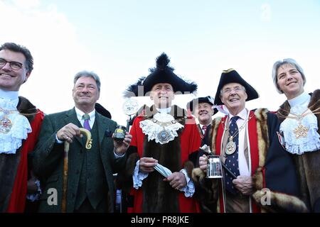 ALAN TITCHMARSH DRIVES THE SHEEP OVER LONDON BRIDGE 2018 Stock Photo