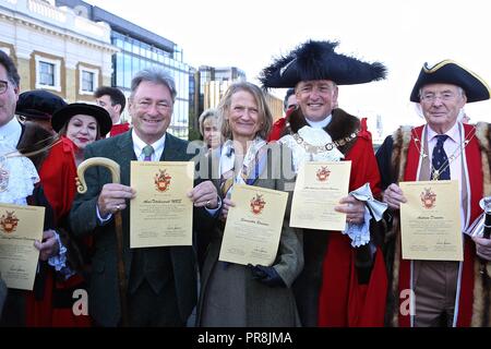 ALAN TITCHMARSH DRIVES THE SHEEP OVER LONDON BRIDGE 2018 Stock Photo