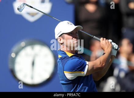 Team Europe's Paul Casey during the Singles match on day three of the Ryder Cup at Le Golf National, Saint-Quentin-en-Yvelines, Paris. Stock Photo