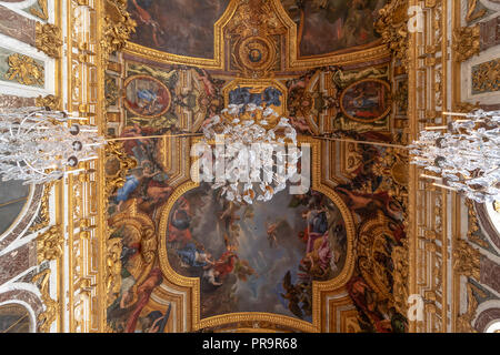 Detail of chandeliers inside the Hall of Mirrors (Galerie des Glaces) of the Royal Palace of Versailles in France Stock Photo