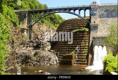 New Croton Dam, also known as Cornell Dam, is part of the New York City water supply system Stock Photo