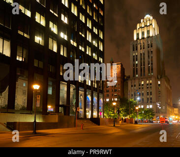 Aldred Building, Édifice Aldred, Édifice La Prévoyance, New York Life Insurance Building, Quebec Bank Building, Montreal at night. Stock Photo