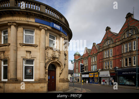 Chesterfield market town centre  in Derbyshire, historic Stephenson Place RBS Royal Bank of Scotland sandstone round bank Stock Photo