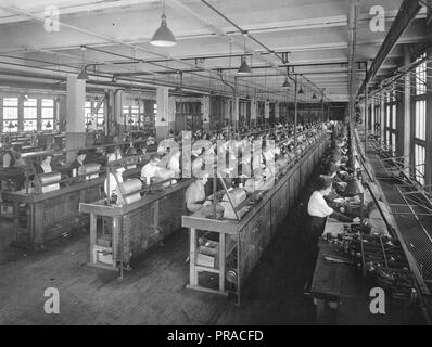 1918 - Alien Property Custodian - Property Seized - Winding Department, South, Bosch Magneto Co Stock Photo