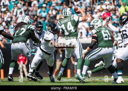 Jacksonville, FL, USA. 30th Sep, 2018. New York Jets offensive