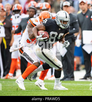 Oakland Raiders wide receiver Amari Cooper (89) during an NFL preseason  football game against the Arizona Cardinals, Friday, Aug. 12, 2016, in  Glendale, Ariz. (AP Photo/Rick Scuteri Stock Photo - Alamy