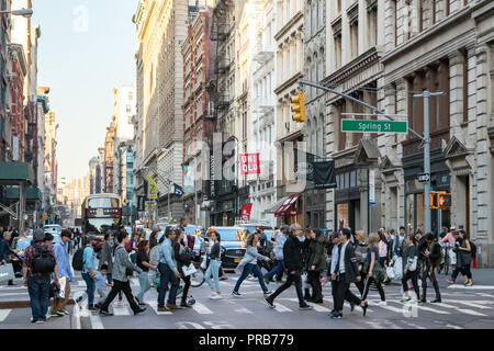 洋楽 12\" ON A CROWDED STREET Amazon.co.jp: On A Crowded Street (American Street Mix