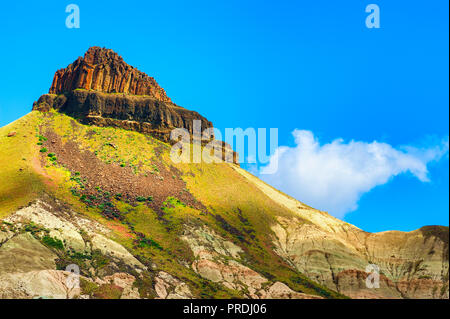 Sheep Rock a geological feature in the Sheep Rock Unit of John Day Fossil Beds National Park in Kimberly, Oregon Stock Photo