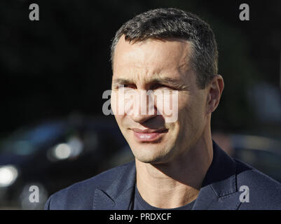 Kiev, Ukraine. 1st Oct, 2018. Vladimir Klitschko, Ukrainian boxing champion takes part at ceremony of opening of the 56th WBC Convention in Kiev. The 56th WBC Convention in which take part boxing legends Evander Holyfield, Lennox Lewis, Eric Morales and about 700 participants from 160 countries runs in Kiev from September 30 to October 5. Credit: Pavlo Gonchar/SOPA Images/ZUMA Wire/Alamy Live News Stock Photo