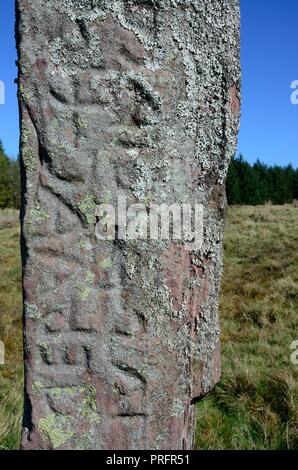 Maen Madoc Maen Madog standing stone menhir with Latin inscription alongside Sarn Helen Roman Road Brecon Beacons Fforest Fawr Geopark Wales cymru UK Stock Photo