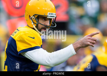 Green Bay, WI, USA. 30th Sep, 2018. Green Bay Packers quarterback Aaron Rodgers #12 during the NFL Football game between the Buffalo Bills and the Green Bay Packers at Lambeau Field in Green Bay, WI. Green Bay defeated Buffalo 22-0. John Fisher/CSM/Alamy Live News Stock Photo